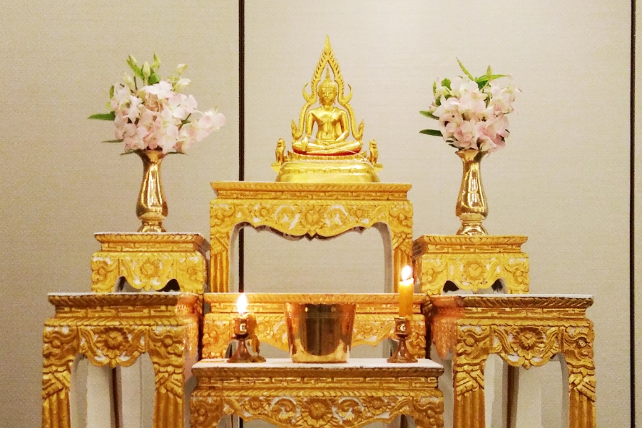 หิ้งพระควรหันหน้าไปทางไหน ตั้งหิ้งพระทิศไหนดี เสริมความสิริมงคล รูปที่ 2