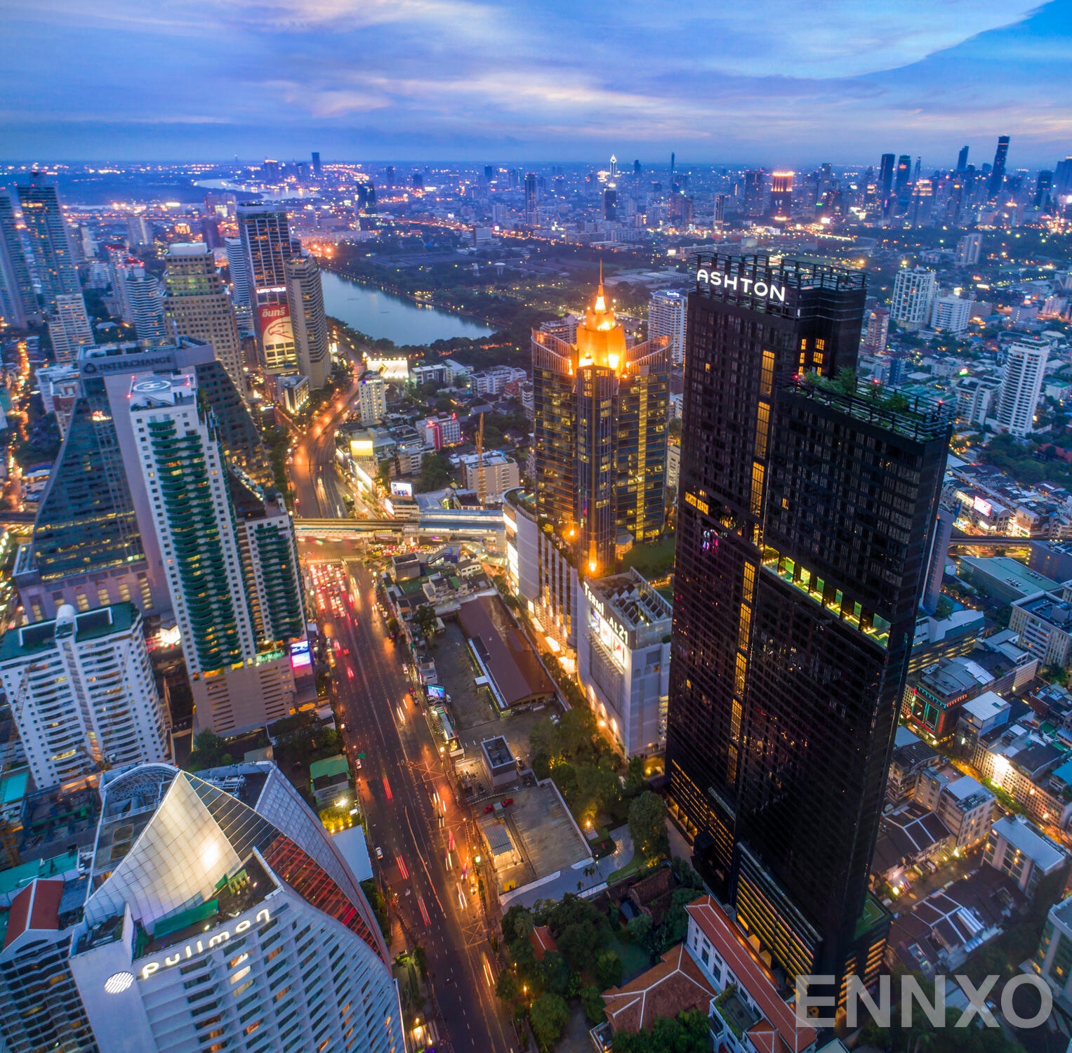 รูป ภายนอกโครงการ ของ แอชตัน อโศก - รูปที่ 3