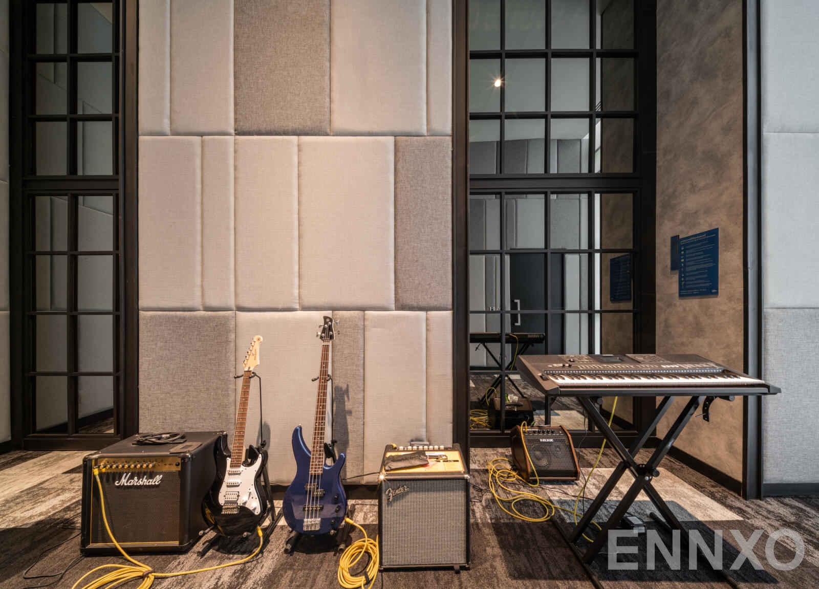 รูปเครื่องดนตรีของ เดนิม จตุจักร