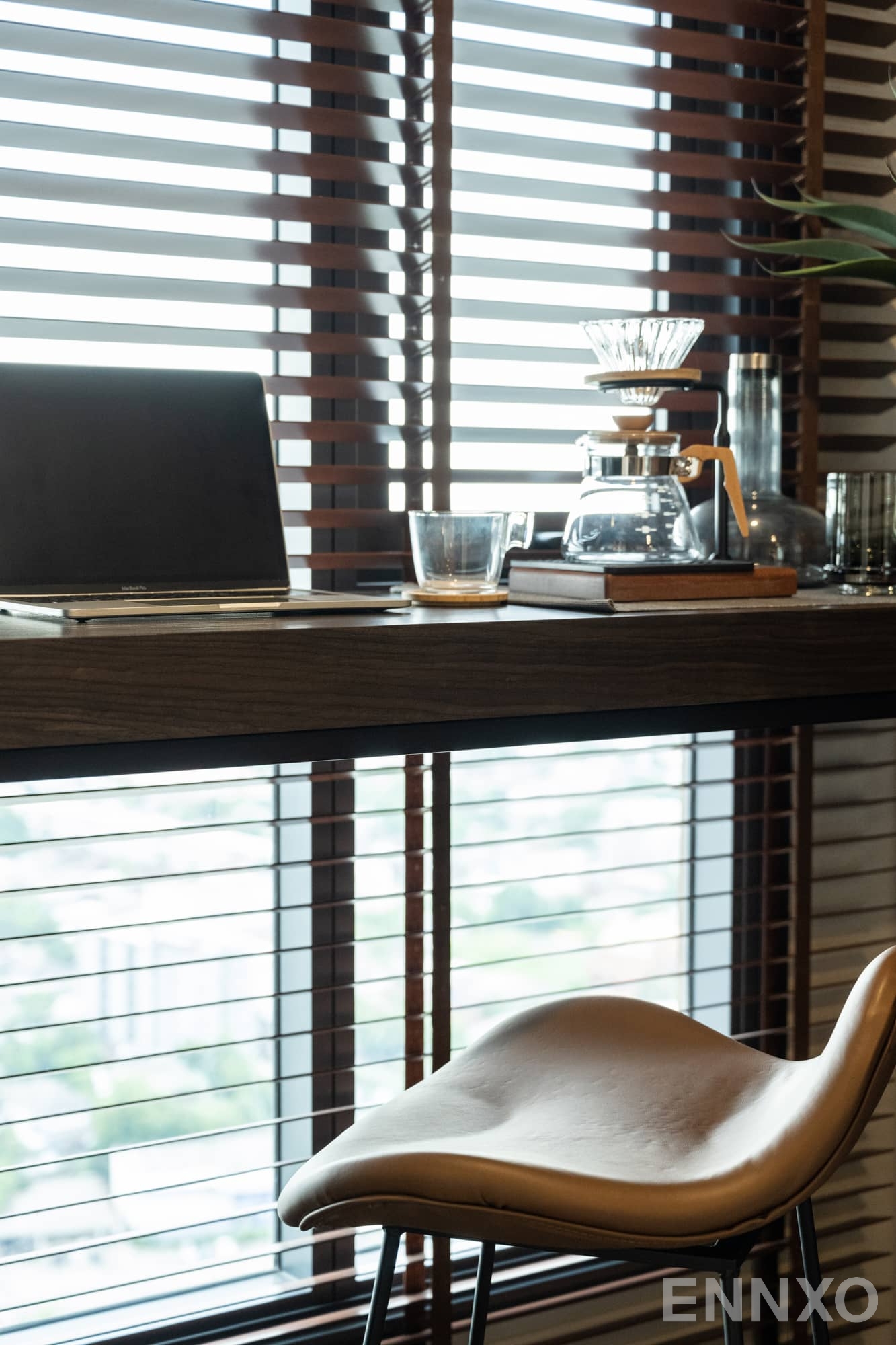 รูปที่นั่งในห้องนอนของ เดนิม จตุจักร