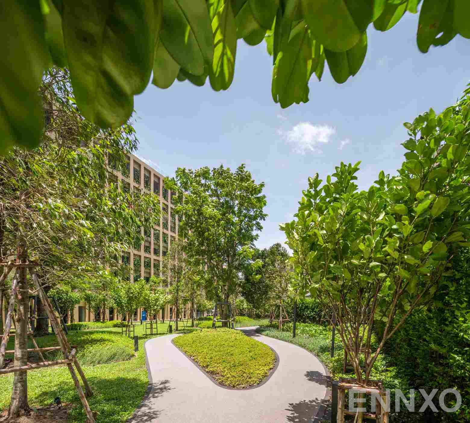 รูปทางเดินในสวนของ เดนิม จตุจักร