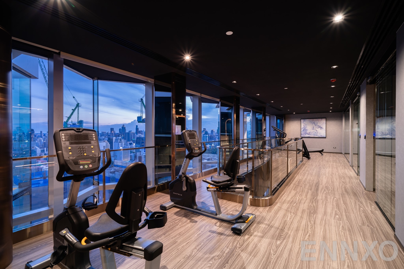 รูปชั้นสองของยิมของ ไลฟ์ อโศก - พระราม 9