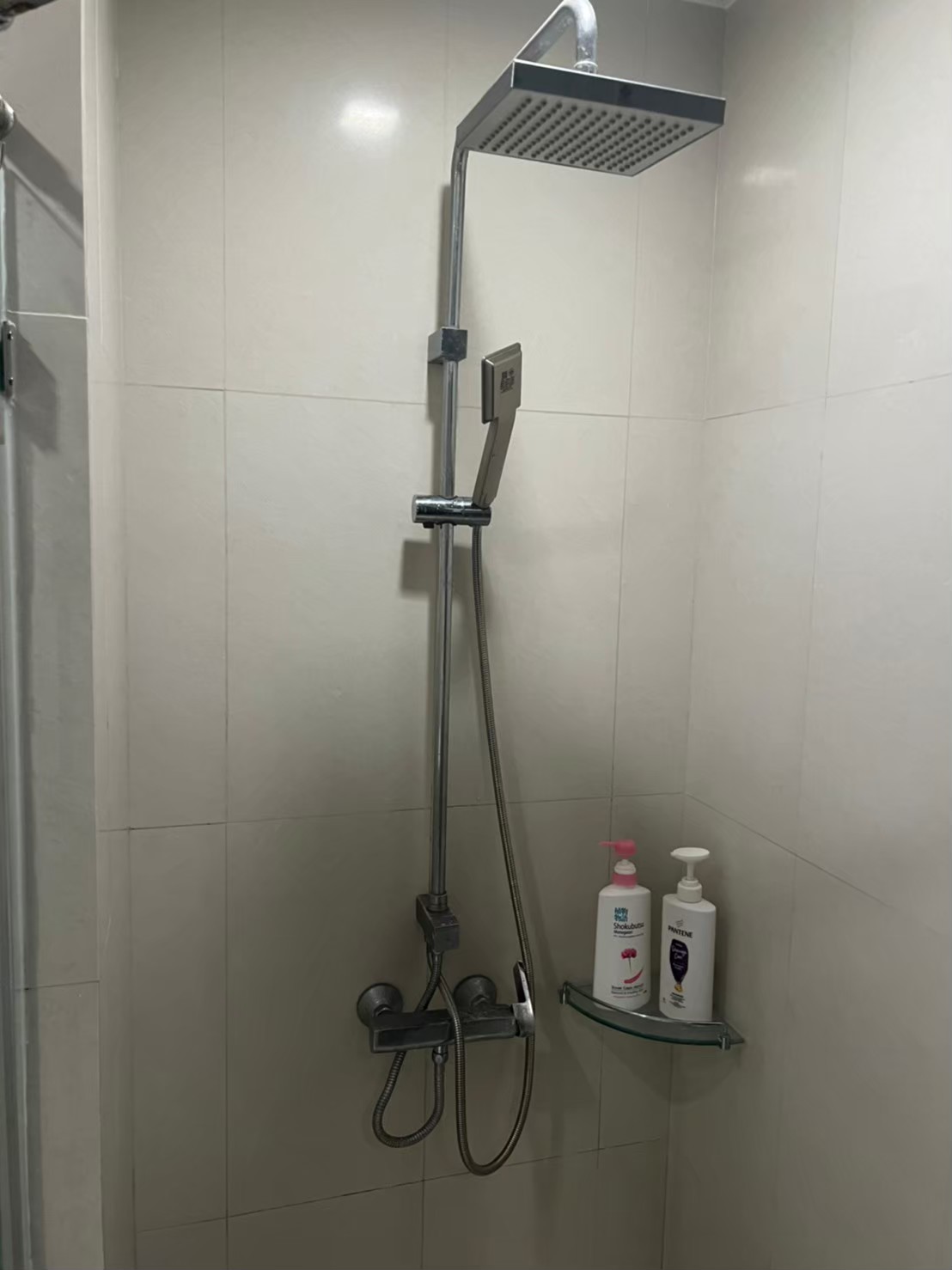 🍀ให้เช่า : สกาย วอล์ค เรสซิเดนซ์ ตกแต่งพร้อมเข้าอยู่ 39.8 ตรม. ชั้น 22 18,000 บาท/เดือน ติดต่อ Line ID : 2424yusuke 7