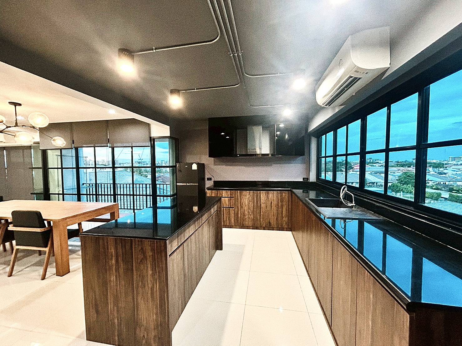 ให้เช่าคอนโดห้องใหญ่พิเศษ พร้อมเข้าอยู่ Urban Sp@ce Apartment สุขุมวิท 101 ซอยปุณณวิถี 19 11