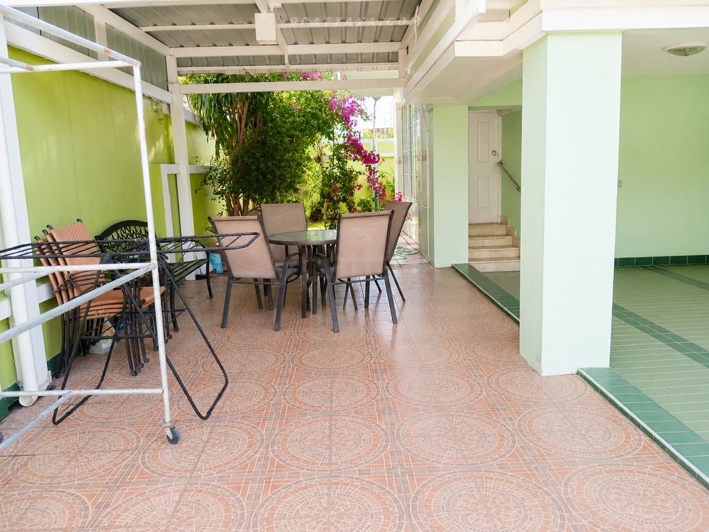 For Rent — Single House at Baan Chalita 1, PattayaSpacious single house for rent at Baan Chalita 1. Suitable for family living, long-term residence 12