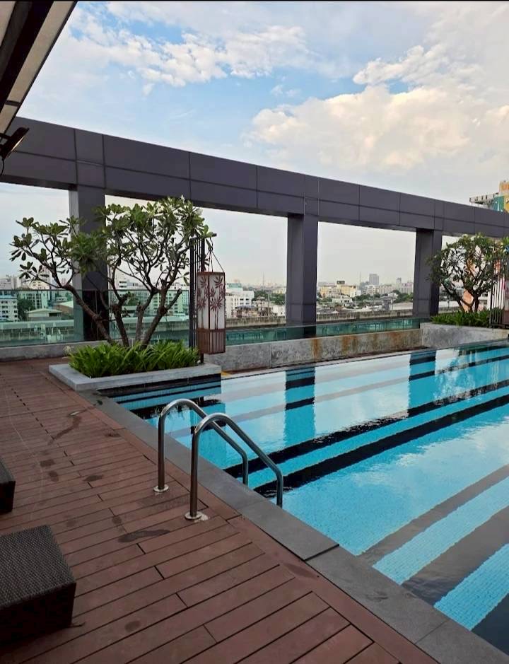 True Thonglor condo ( ทรู ทองหล่อ คอนโด) 9