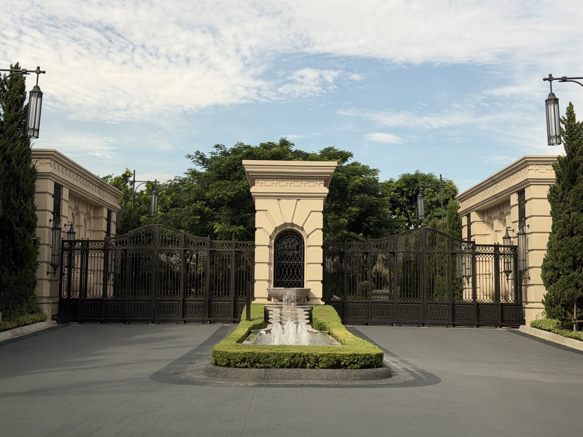 ให้เช่าบ้านหรูย่านบางนา ขนาด 4 ห้องนอน โครงการเศรษฐสิริ บางนา กม.10 พร้อมเข้าอยู่ ใกล้คลับเฮ้าส์ 16