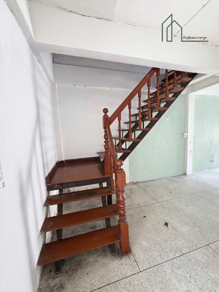 บ้านทาวเฮ้าส์ 2ชั้น หมู่บ้านเฟื่องฟ้าโครงการ2 (ซอยศรีสมิตร) ถ.เทพารักษ์  5