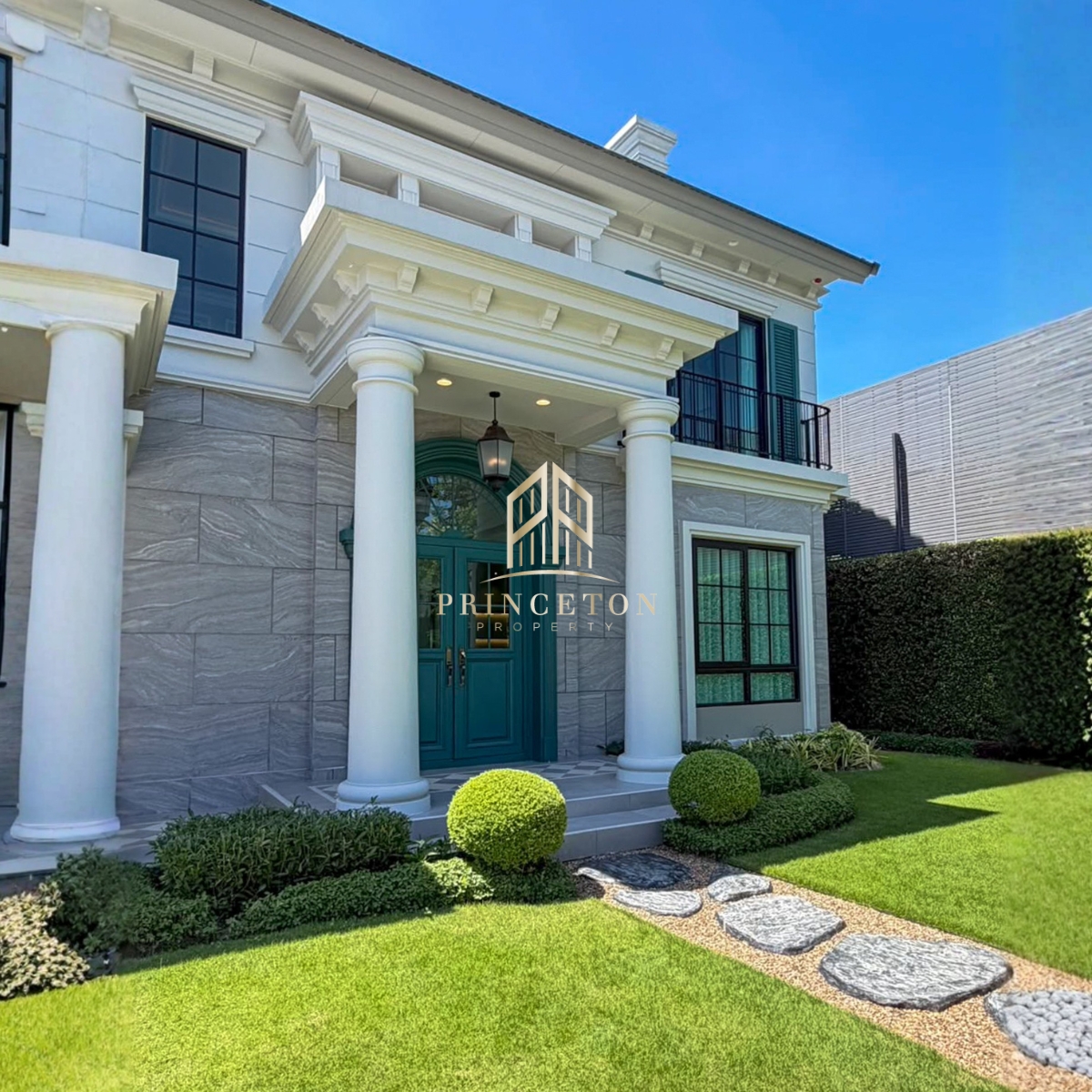 Luxury house Narinsiri rama 9 krungthep kreetha 3