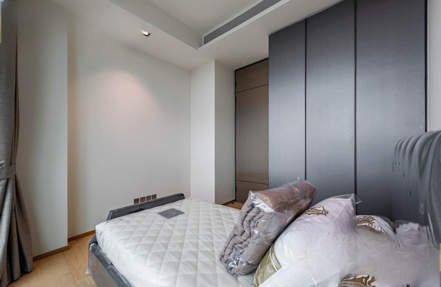 ขายคอนโดหรู 28 Chidlom ใจกลางชิดลม พร้อมอยู่ ห้องใหม่ไม่เคยเข้าอยู่ 3