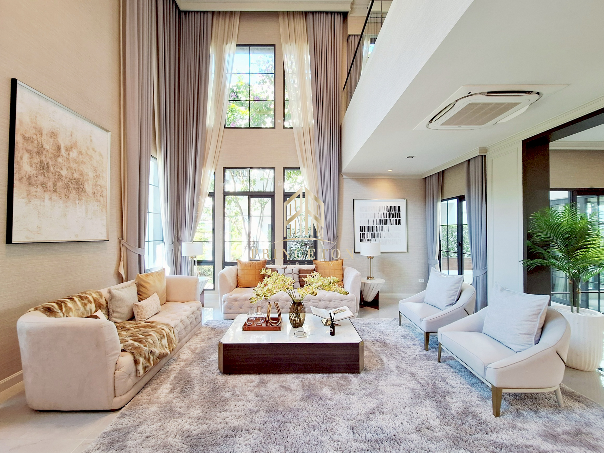 Luxury English-Style Detached House – The City Bangna 2 3