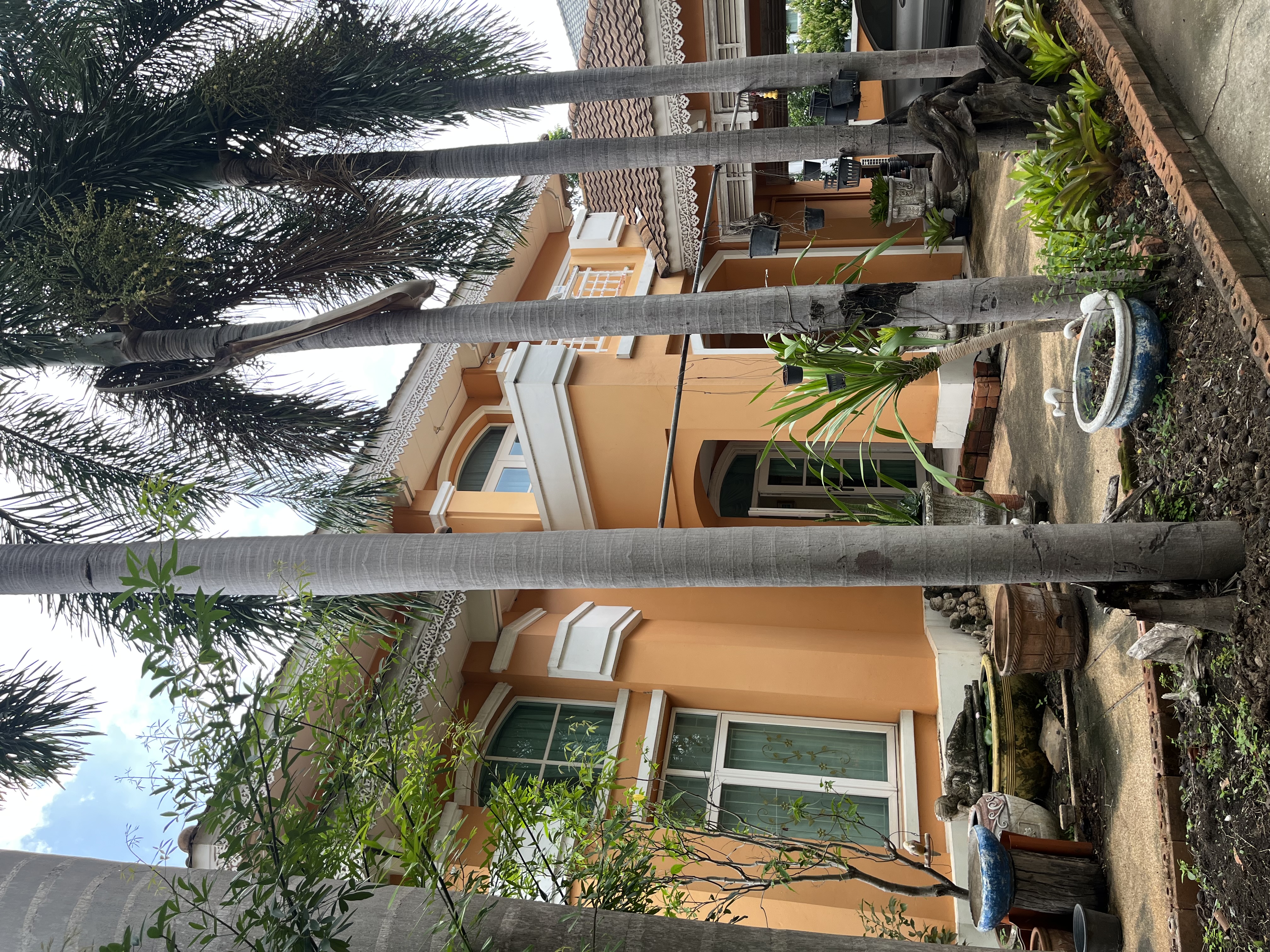 บ้านพร้อมที่ดิน 330 ตรว. แปลงใหญ่หายากในหมู่บ้านธัญธานี โฮม ออนกรีน ติดสนามกอล์ฟ เหมาะกับครอบครัวใหญ่ทำพู หรือสายเรนโนเวททำกำไร 17.9 ล้านบาท รา 6
