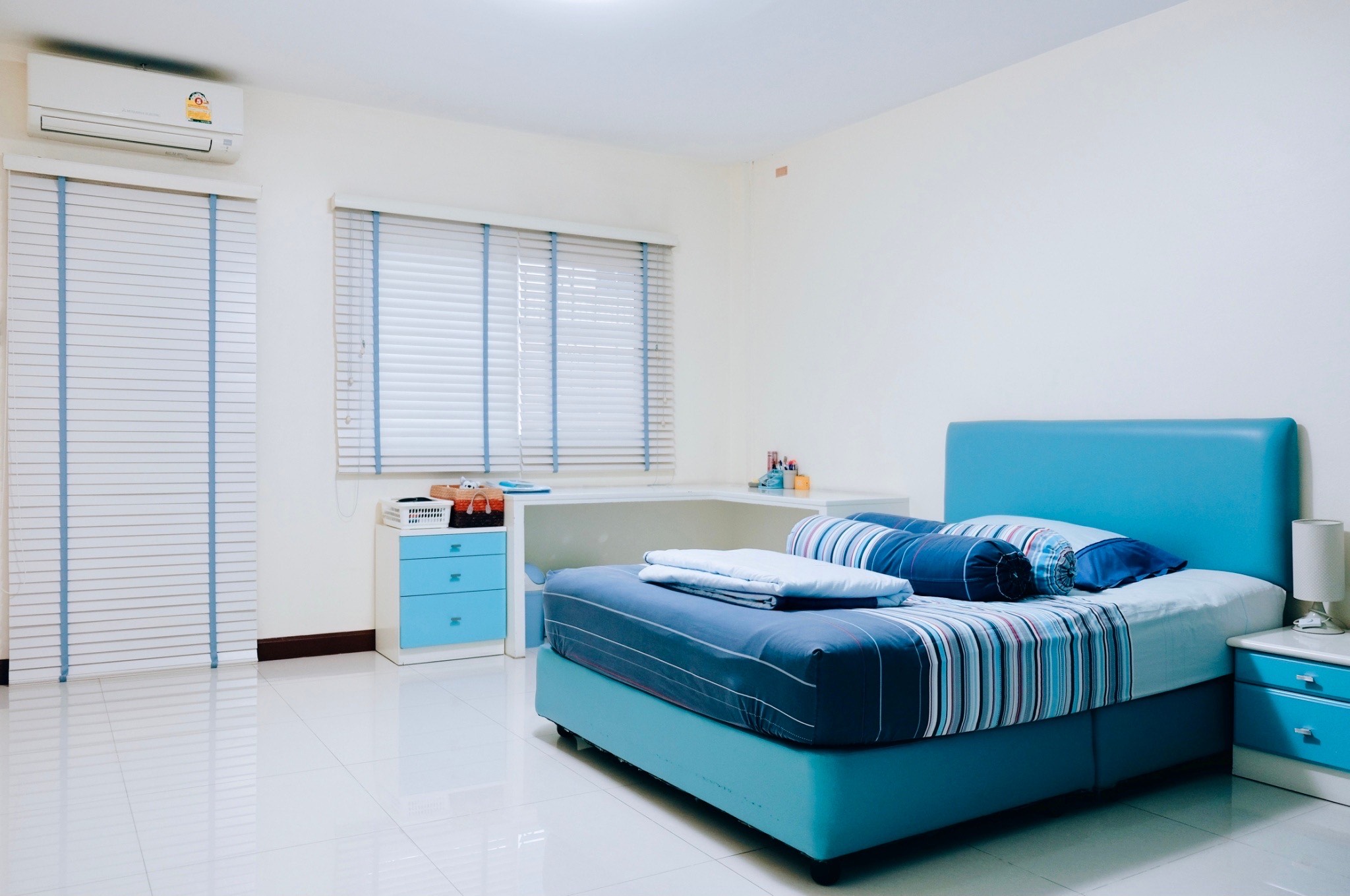 ขายอาคารพาณิชย์พร้อมที่ดิน 2 คูหา ประชาอุทิศ 27/1 รีโนเวทสภาพใหม่ ราคา 9.9 ล้าน 7