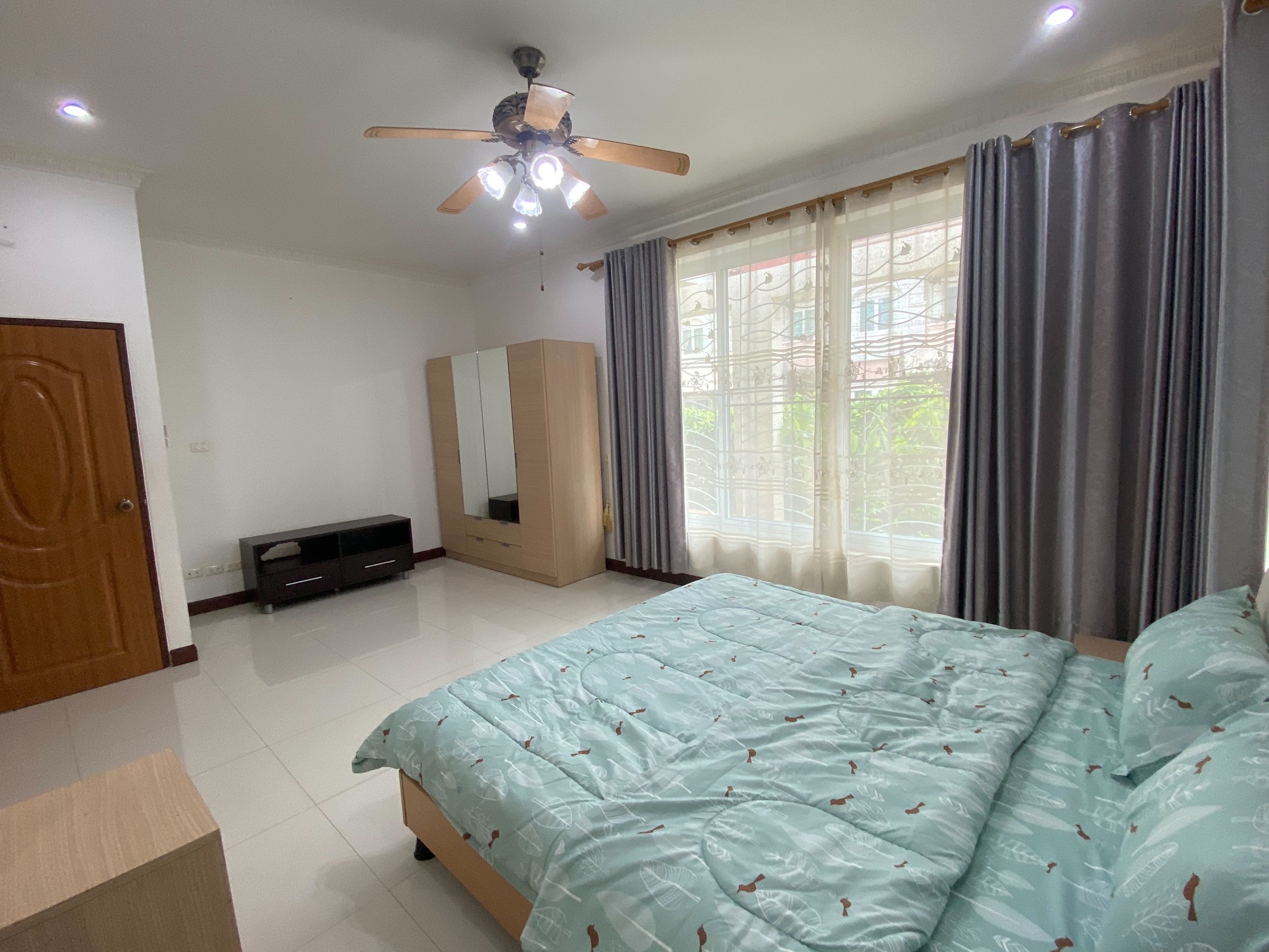 🎊 ให้เช่าบ้านหลังใหญ่ ใจกลางเมืองอุดรธานี ใกล้ CJ More เพียง 300 เมตร  (House For Rent) 5