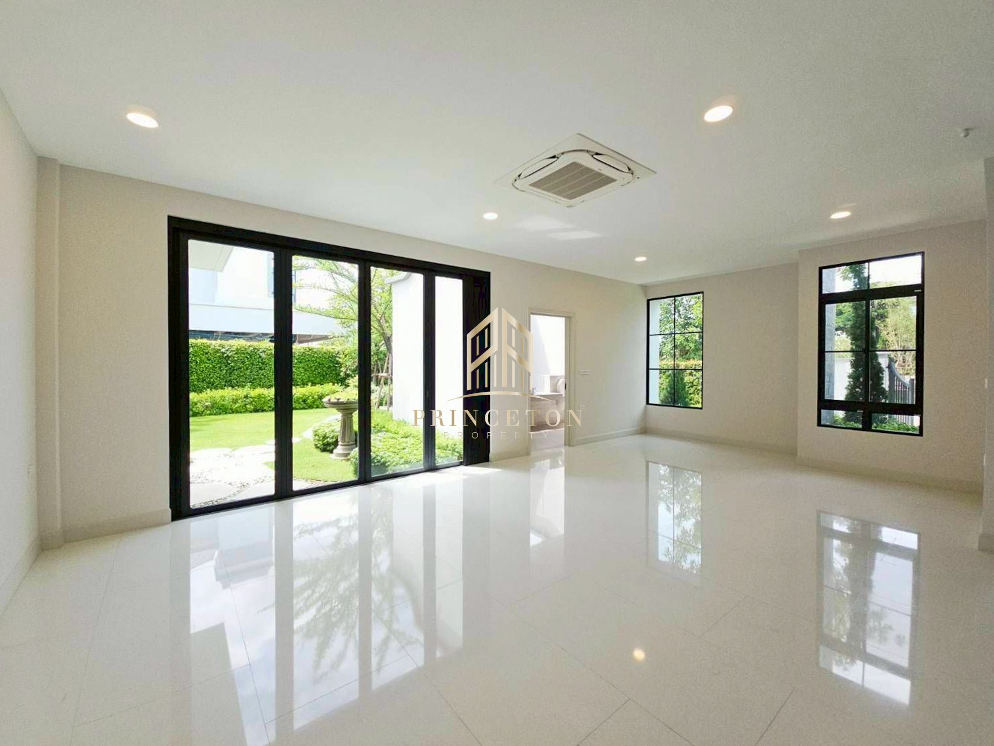 Luxury detached residence Nantawan Bangna KM.15 3