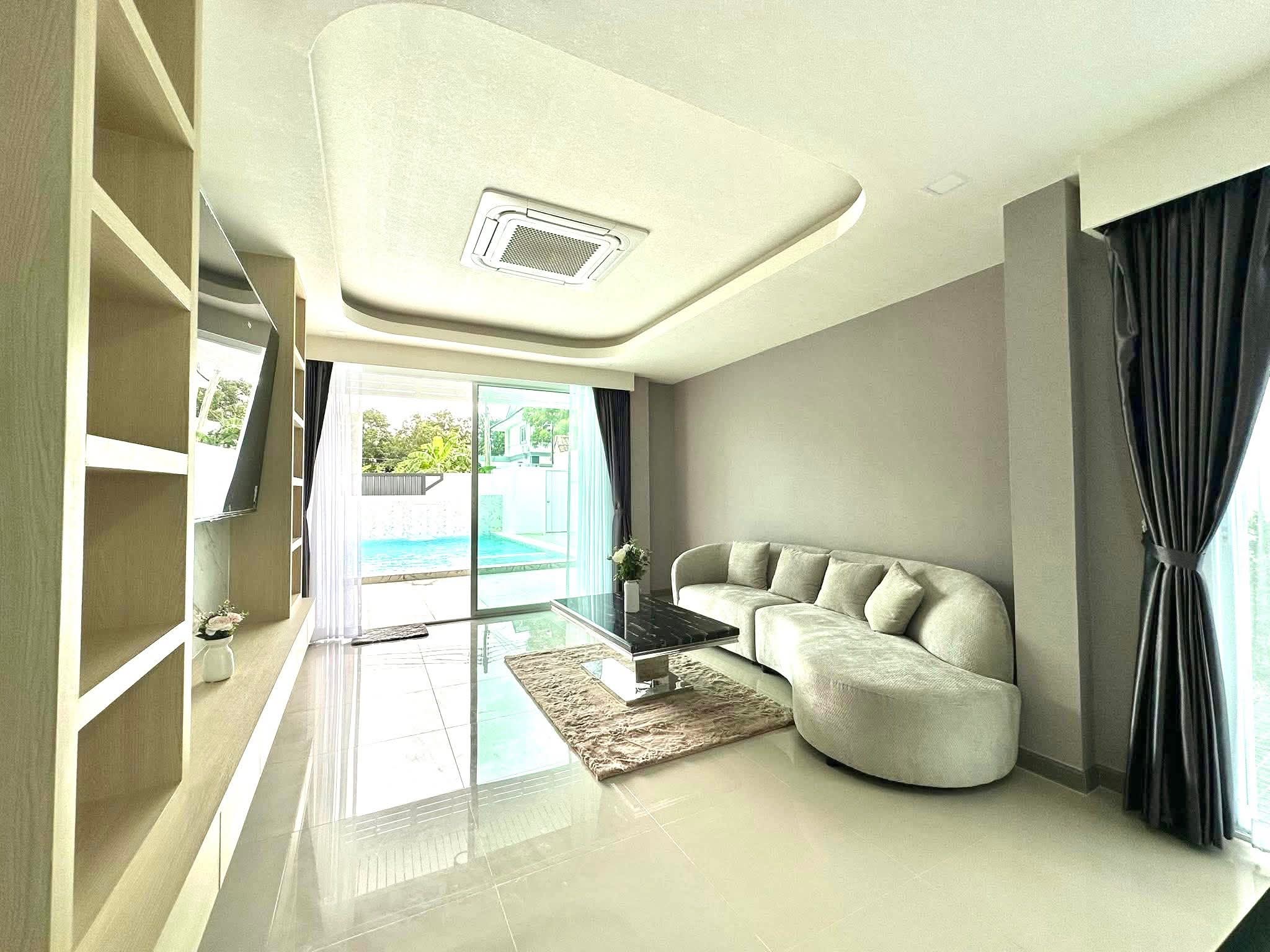 Selling house nearly Jomtien beach 10.9 million  5