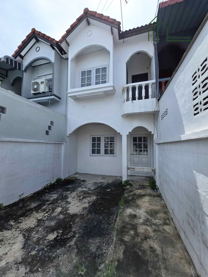 บ้านทาวเฮ้าส์ 2ชั้น หมู่บ้านเฟื่องฟ้าโครงการ2 (ซอยศรีสมิตร) ถ.เทพารักษ์  14