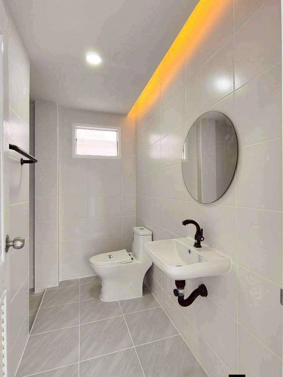 บ้านเดี่ยว ลำลูกกาคลองสี่ ไสวประชาราษฎร์  หมู่บ้านเอสวิล นัดชมบ้าน 085-318-6868 คุณวา 13