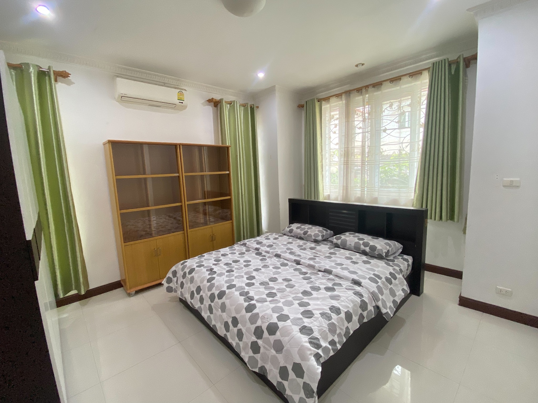 🎊 ให้เช่าบ้านหลังใหญ่ ใจกลางเมืองอุดรธานี ใกล้ CJ More เพียง 300 เมตร  (House For Rent) 6
