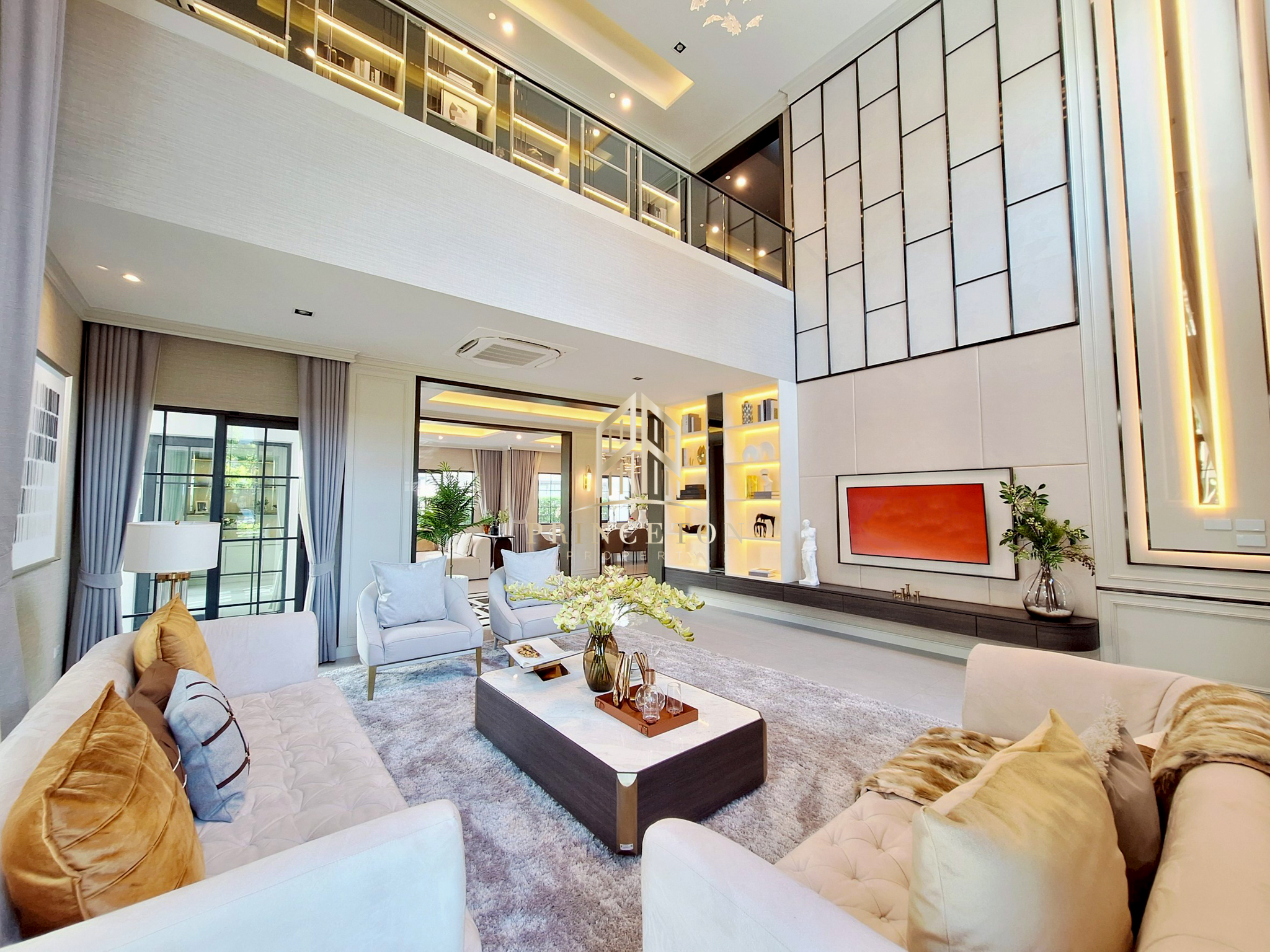 Luxury English-Style Detached House – The City Bangna 2 4