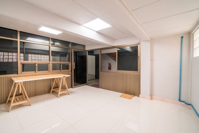 รหัสC7180 ให้เช่าอาคารพาณิชย์ 4ชั้น 2คูหา ย่านถนนพระราม3 เหมาะทำ Home Office อยู่อาศัย 6