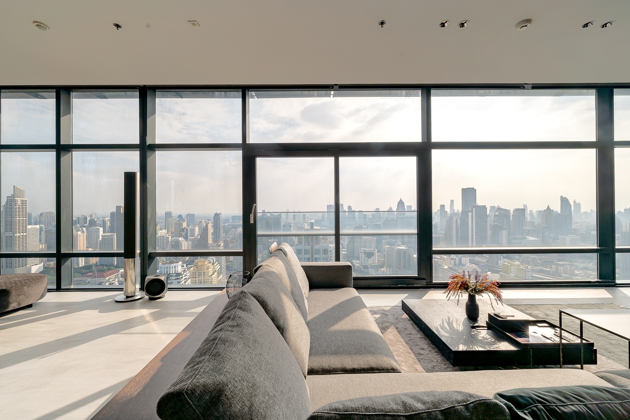 BEST DEAL!! For Sale | Circle Living Prototype, Bangkok 135 Sq.M. | Rare High-Floor Sky Residence (49th Floor) 5