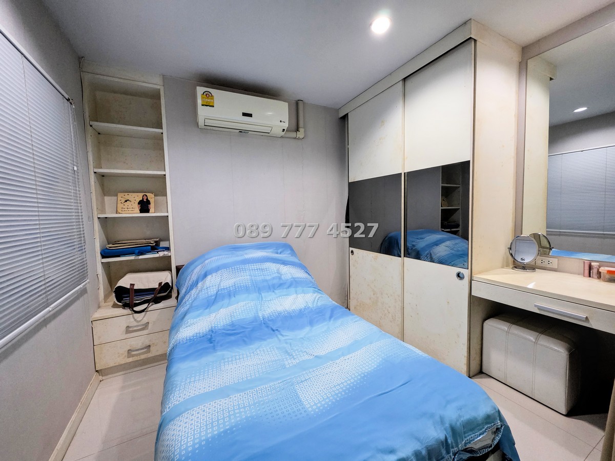 [ขาย] คอนโด สุขุมวิท ลิฟวิ่ง ทาวน์ (Sukhumvit Living Town) อโศก 2 นอน 58.90 ตรม. มีที่จอดรถประจำ ใกล้ MRT เพชรบุรี และ มศว 6