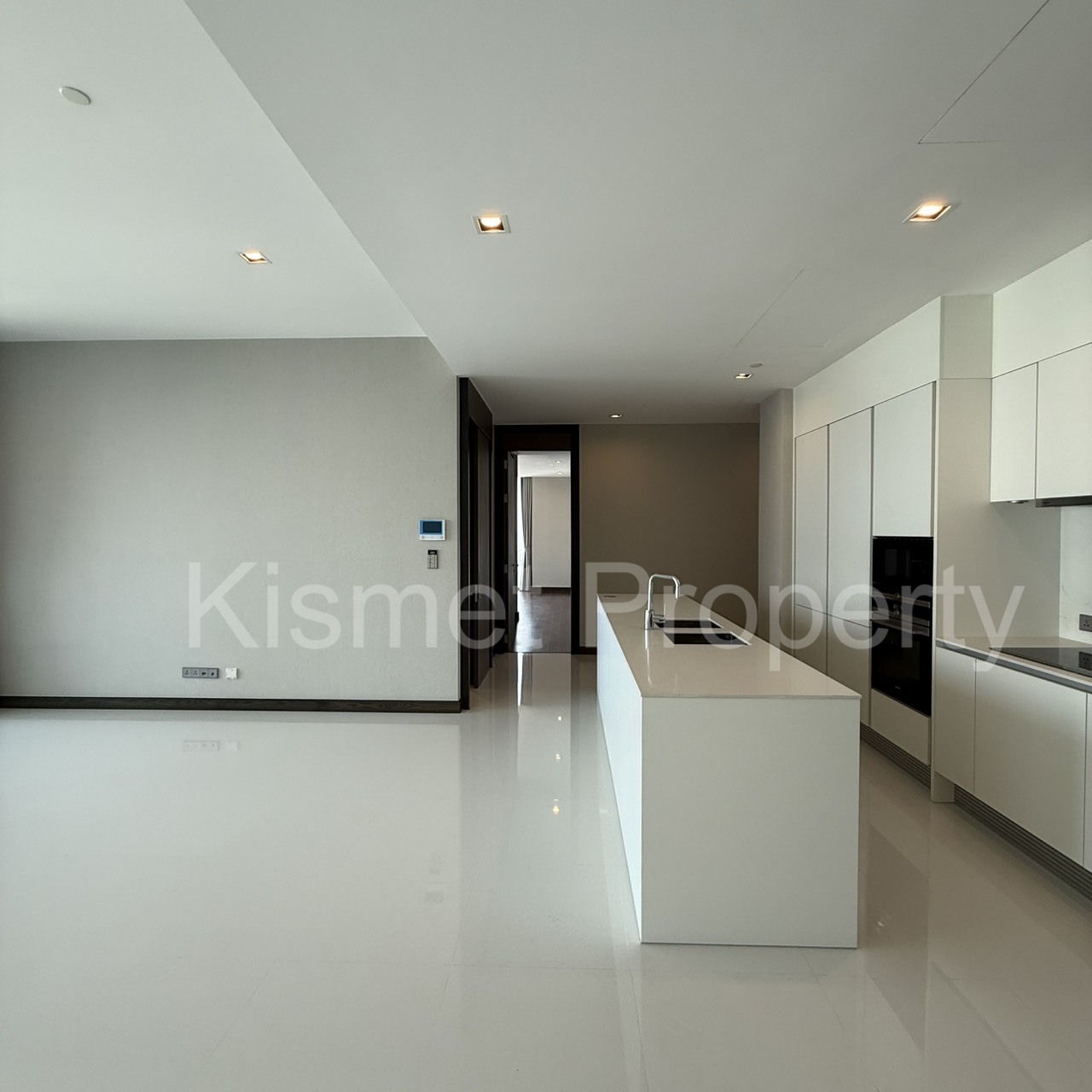For SALE Q1 Sukhumvit 4beds size 296 sq.m. 6