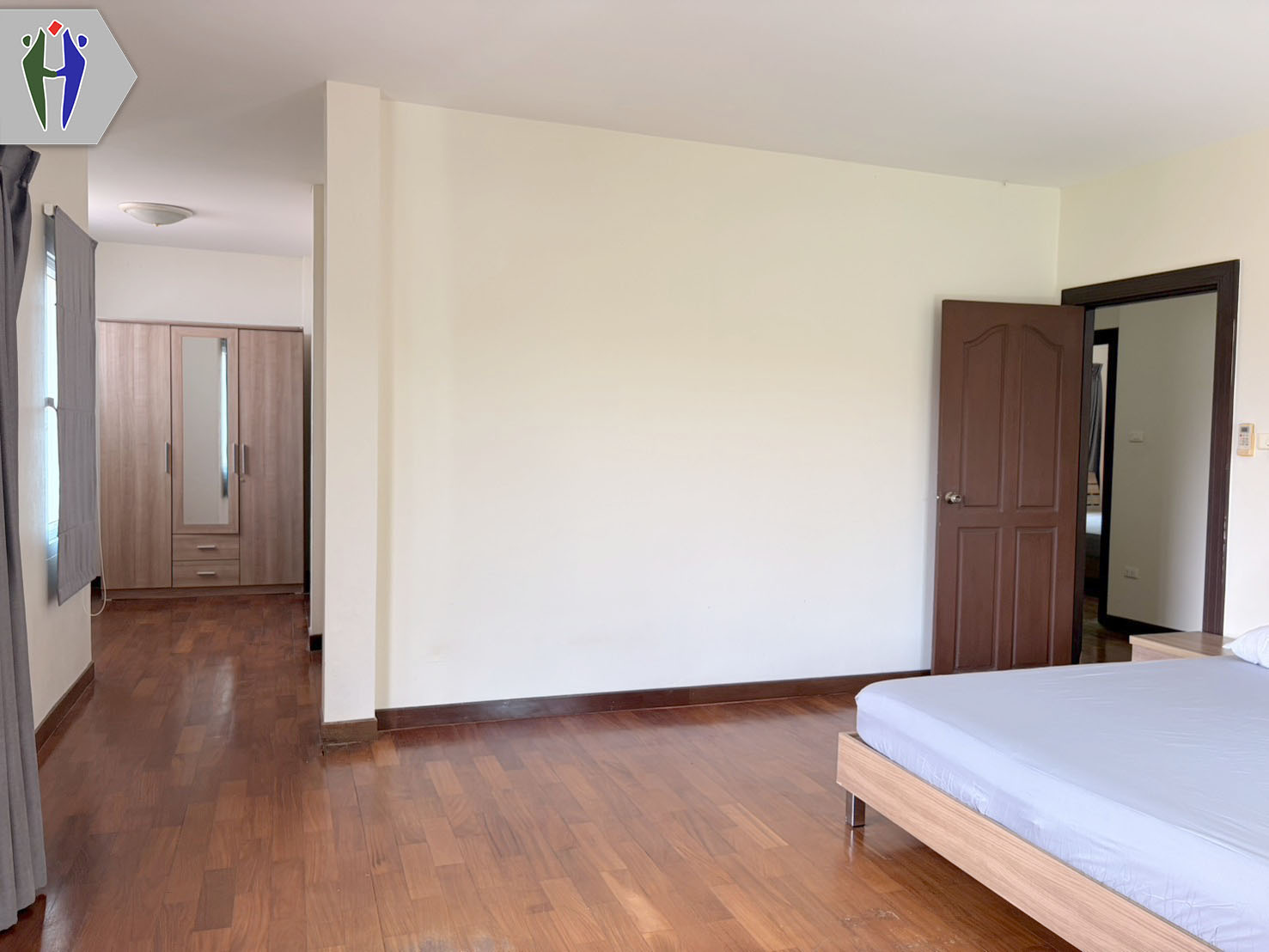 บ้านให้เช่า ทุ่งกลม – ตาลหมัน ที่จอดรถได้4-5คัน เลี้ยงสัตว์ได้ 8