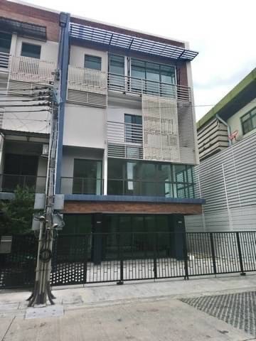 ให้เช่าโฮมออฟฟิศ4ชั้น320 ตร.ม.ย่านนวลจันทร์รามอินทรา40ใกล้MRTรามอินทรากม.6 เลียบด่วน เหมาะทำโฮมออฟฟิศ โครงการดิสทริคเอกมัย-รามอินทรา หลังมุม 3