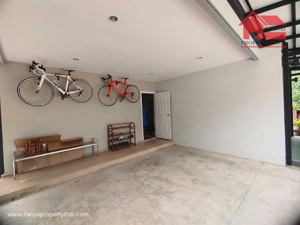 ให้เช่าบ้านเดี่ยว 2ชั้นเนื้อที่ 56ตร.ว พื้นที่ใช้สอย 180ตร.ม 3ห้องนอน 3ห้องน้ำ แอร์ ถนน รามคำแหง ใกล้วงแหวนกาญจนา ราคาเช่า 35,000 บ/ด 3