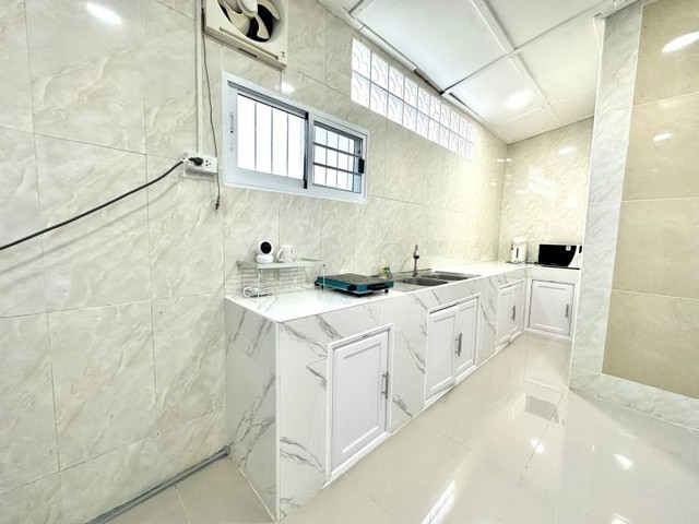 ให้เช่าบ้านเดี่ยว ถนนคุ้มเกล้า ใกล้ถนนเจ้าคุณทหาร ตรงข้ามตลาดคุ้มเกล้า เดินทางสะดวก เหมาะอยู่อาศัย 5