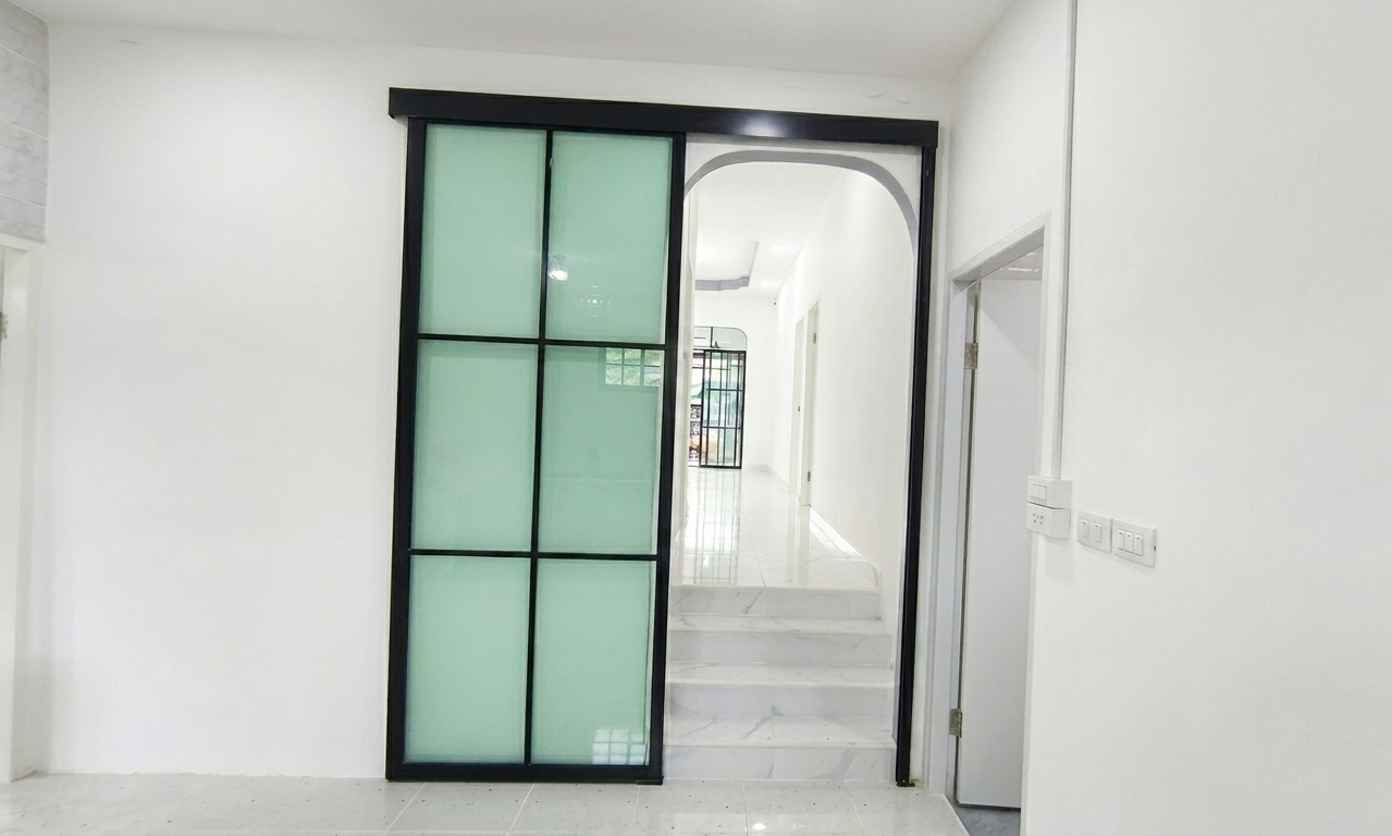 บ้านเดี่ยวทำเลลำลูกกาถนนเมนราคา 3 ล้านต้นๆ 10