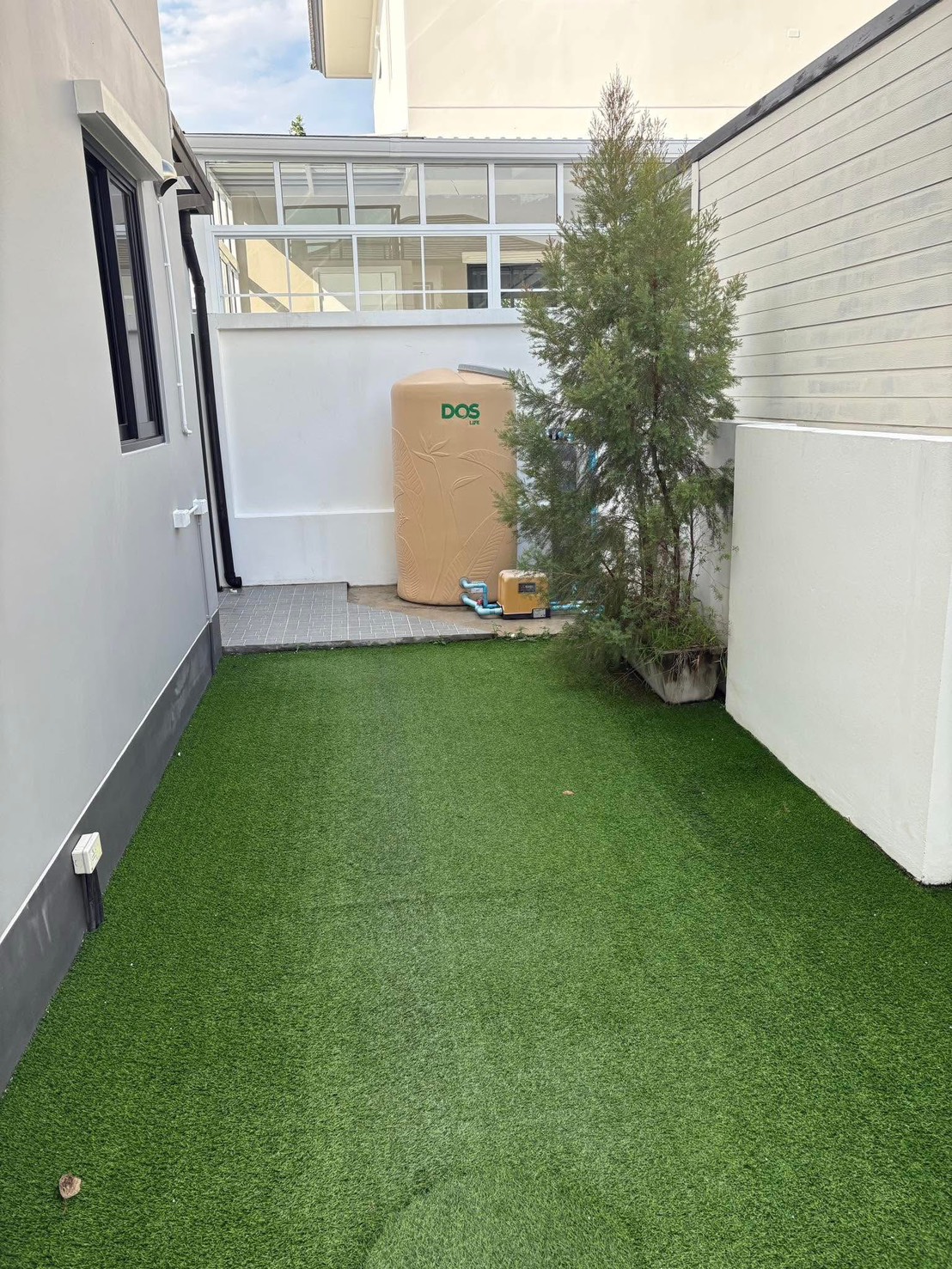 บ้านให้เช่า/For Rent บ้านเดี่ยว 2 ชั้น 55 ตร.วา พร้อมอยู่ 3 ห้องนอน 3 ห้องน้ำ แวดล้อมไปด้วยสถานที่สำคัญ เดินทางสะดวกสบาย สิ่งอำนวยความสะดวกครบครัน 2