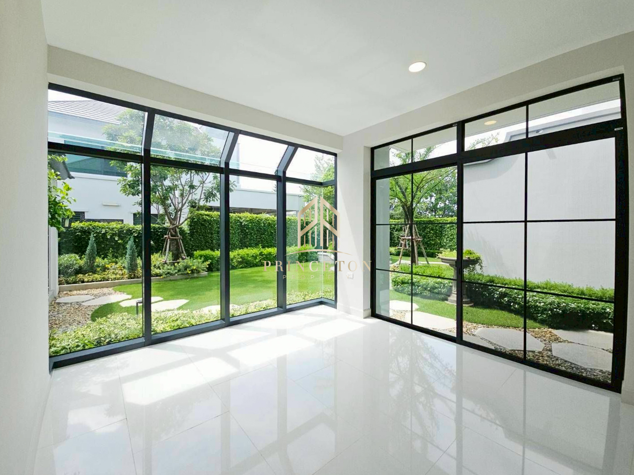 Luxury detached residence Nantawan Bangna KM.15 4