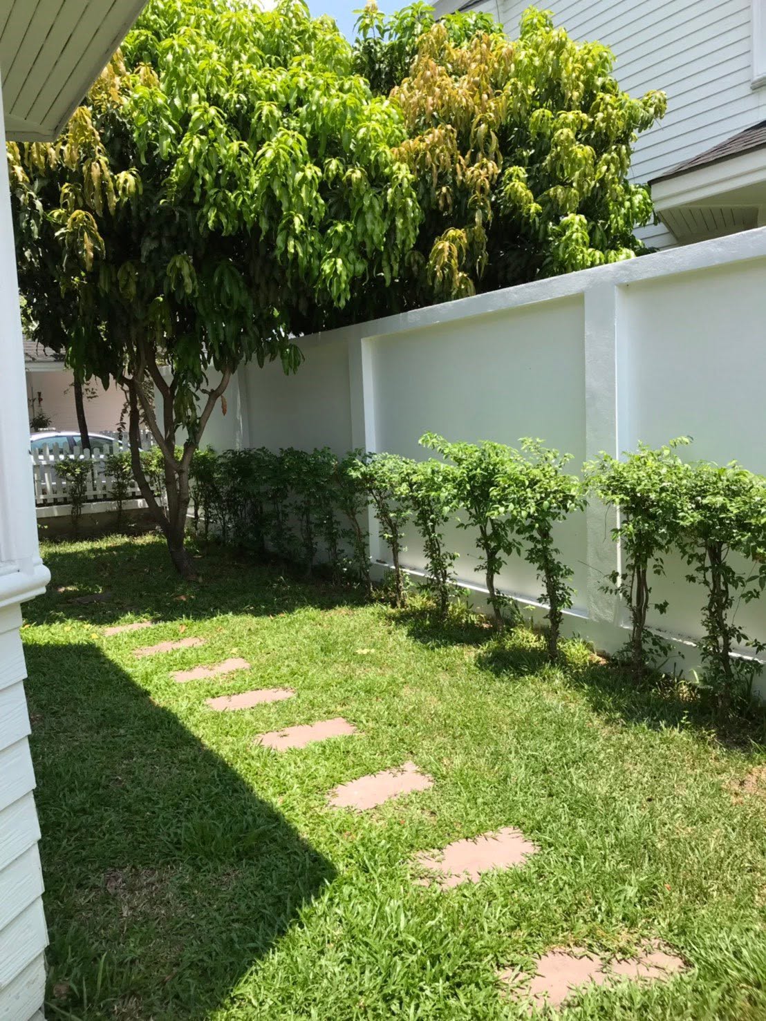 ให้เช่าบ้านเดี่ยว3ชั้น หลังใหญ่ สไตล์ยุโรป  Fantasia Villa 3  International Village วิวสระว่ายน้ำ 4