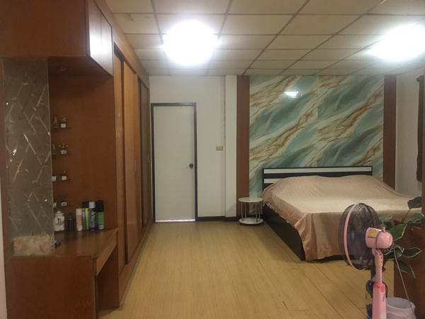 ให้เช่าบ้านเดี่ยว 2 ชั้น สระว่ายน้ำในตัว เนื้อที่ 130 ตร.ว 4ห้องนอน 3ห้องน้ำ แอร์ เฟอร์ครบ ถนนรามคำแหง เขตสะพานสูง ราคาเช่า 42,000 บ/ด 15