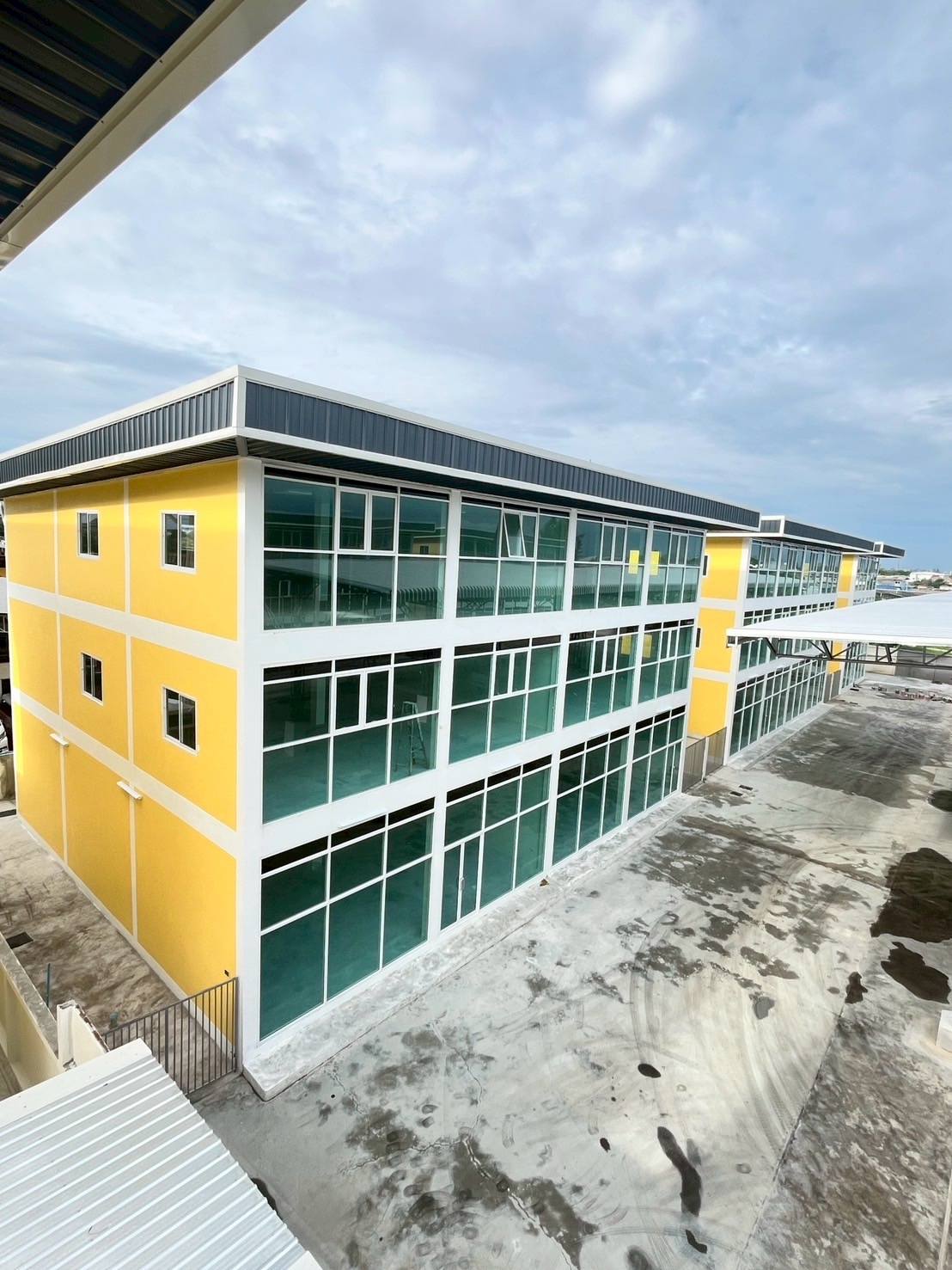 ื้พื้นที่ให้เช่า ออฟฟิศให้เช่า อาคารพาณิชย์ 9