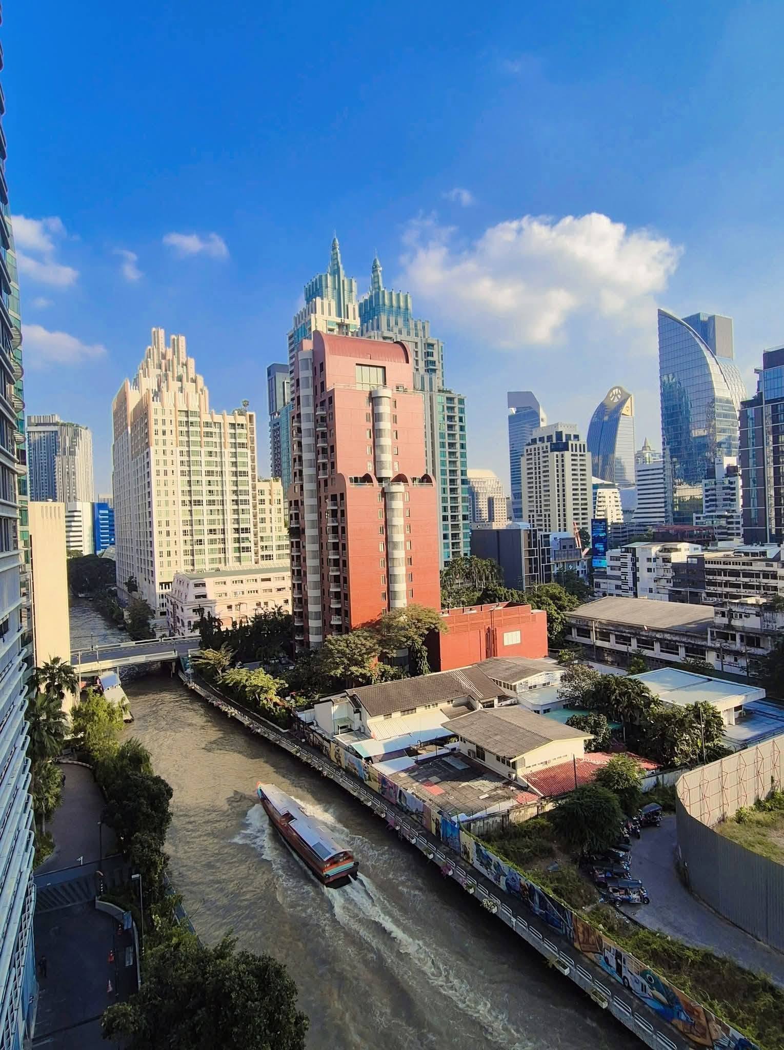 For rent "Manhattah Chitlom Condo" 8
