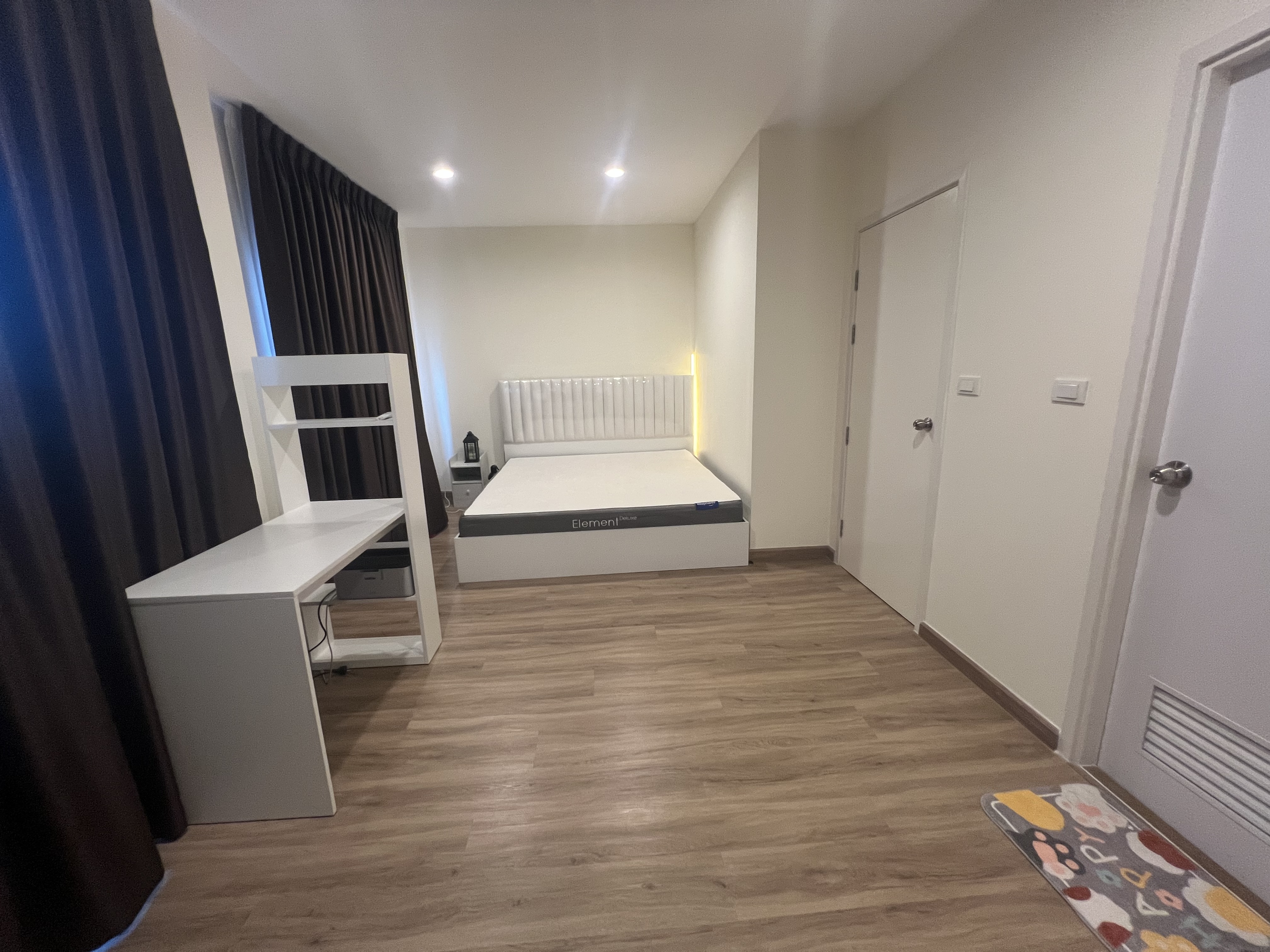 ทาวน์โฮมสไตล์บ้านแฝด มีพื้นที่ข้างบ้าน ไม่มีบ้านตรงข้ามสุดซอยเป็นส่วนตัว ประชาอุทิศ90/สมุทรปราการ 10