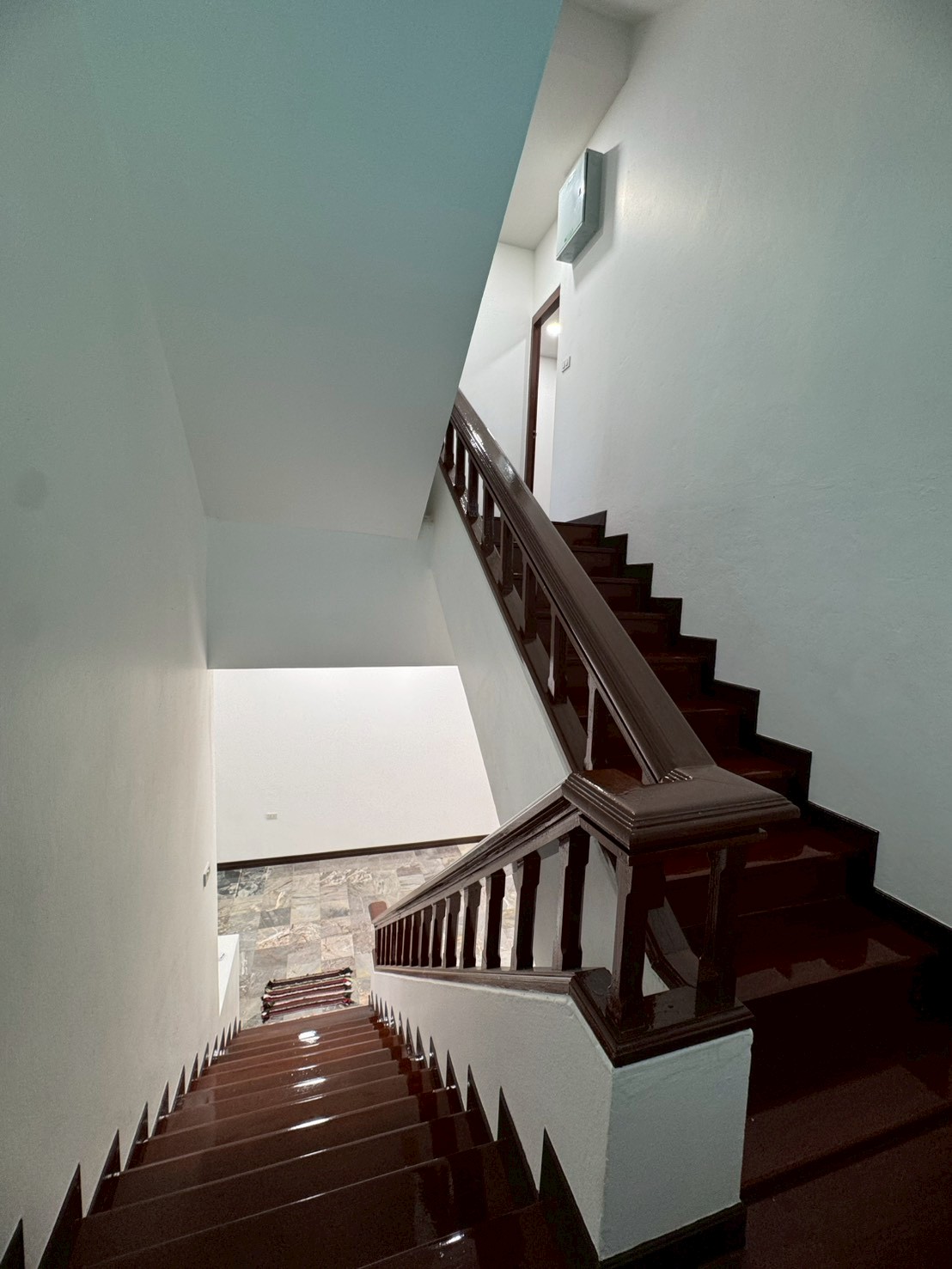 ให้เช่าบ้าน ซอยศรีนครินทร์ 24 **ราคาพิเศษขนาด 300 ตร.ม.** (N.2198) 19