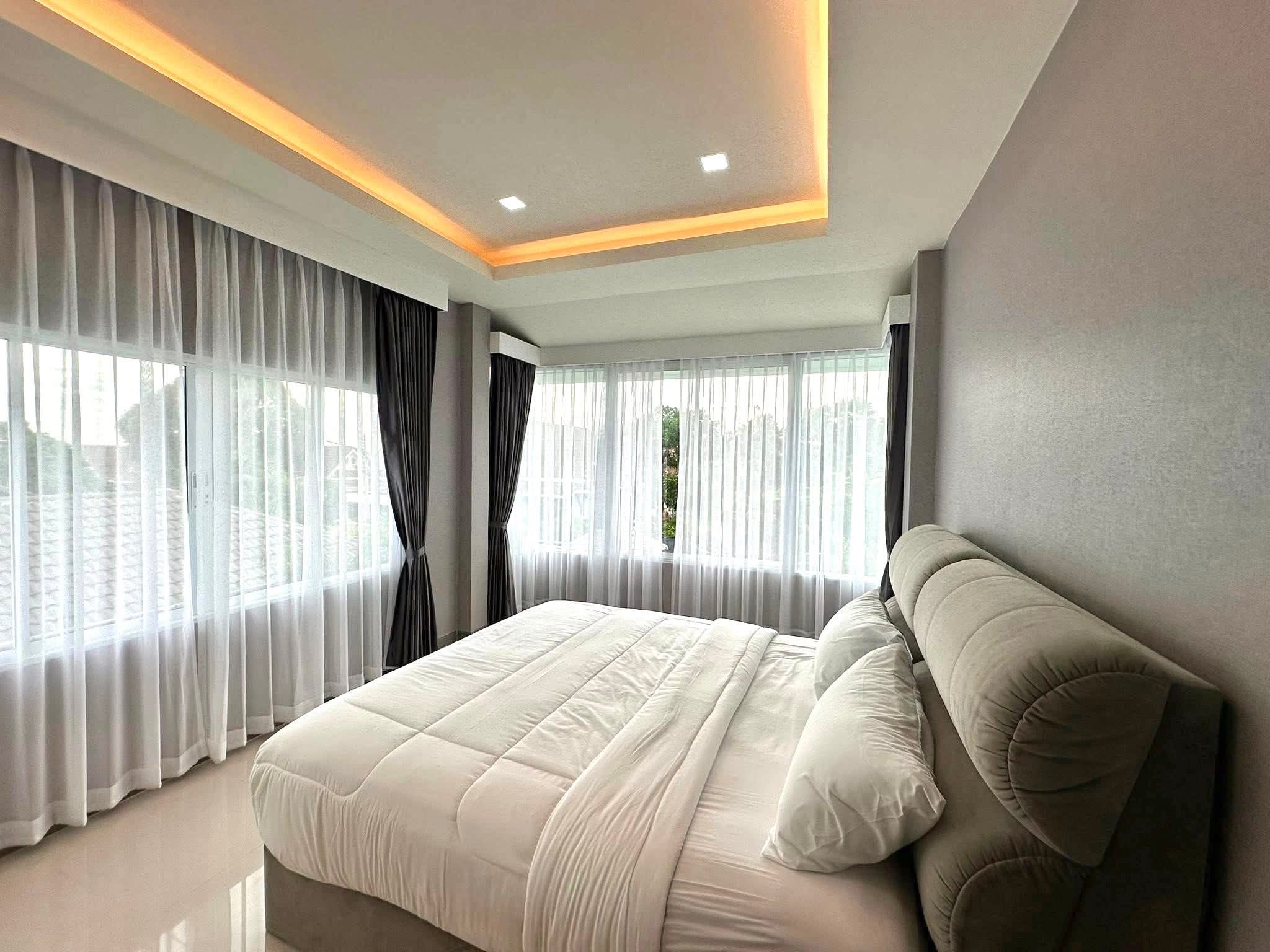 Selling house nearly Jomtien beach 10.9 million  10