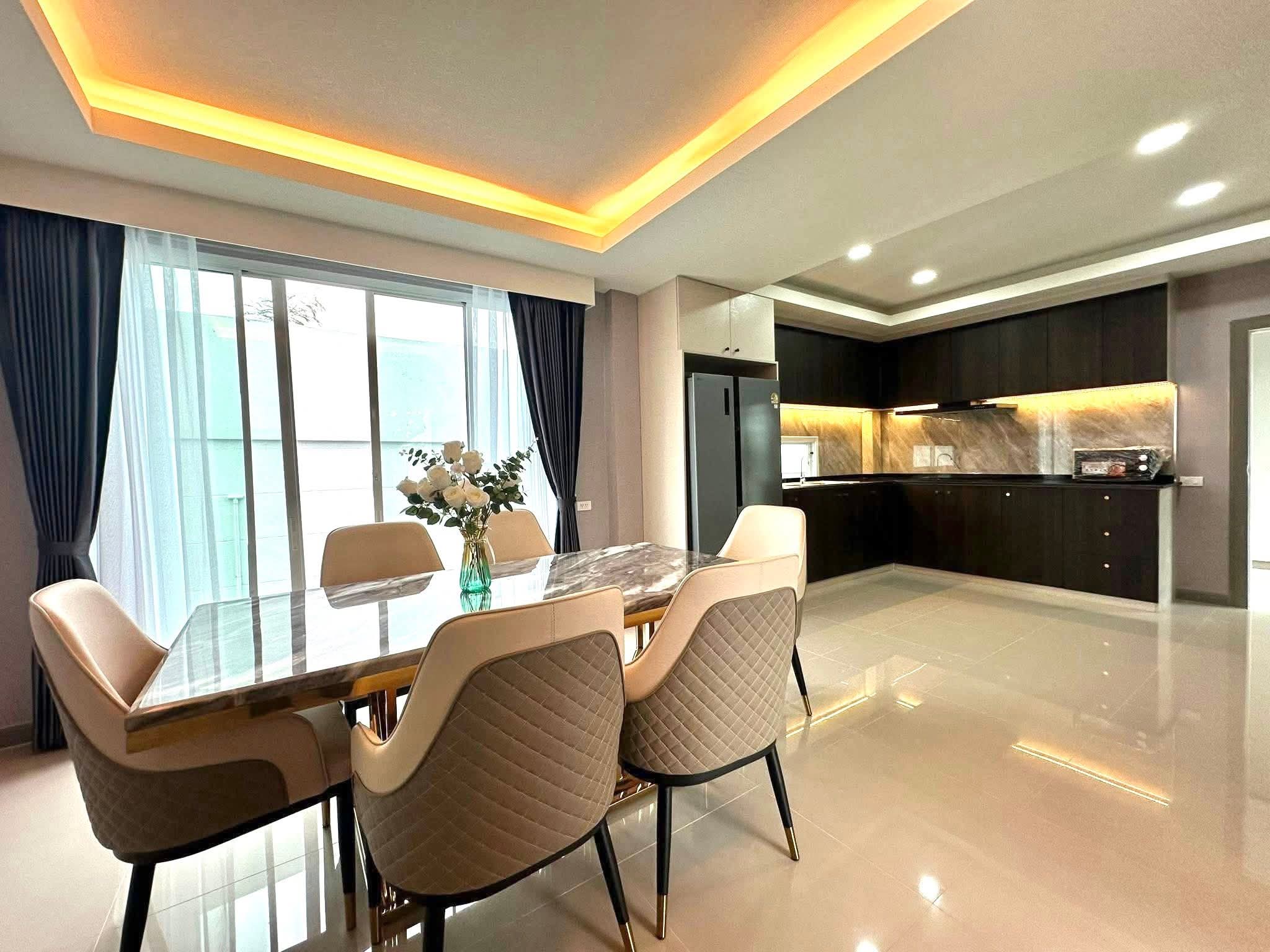 Selling house nearly Jomtien beach 10.9 million  7