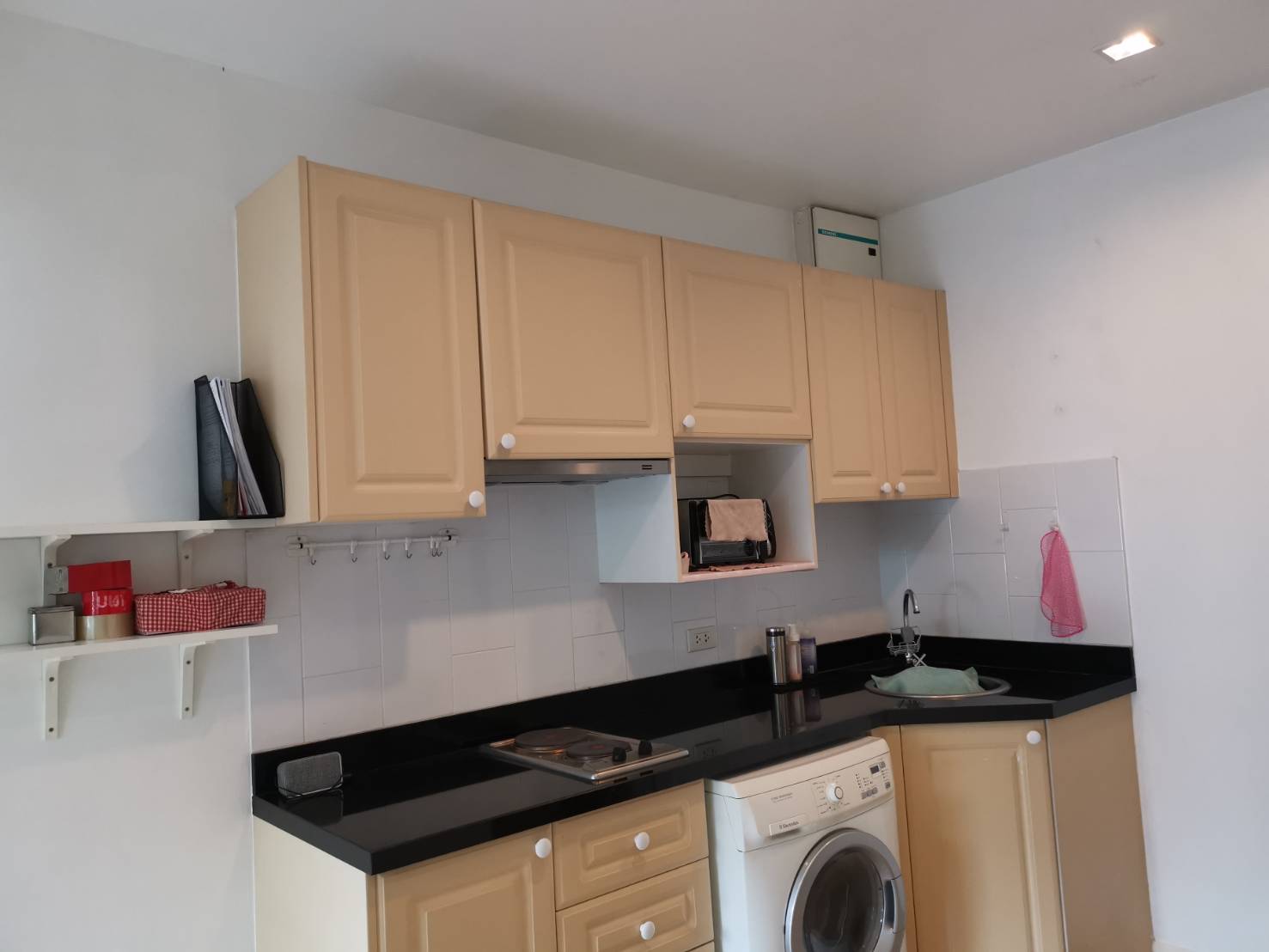 ขายคอนโดมิเนียม ใจกลางกรุงที่ออกแบบสไตล์เมดิเตอร์เรเนียน ขนาด 1 ห้องนอน พร้อมอยู่ ติด MRT รัชโยธิน สระว่ายน้ำระบบเกลือ วิวสวน สงบ ร่มรื่น ปลอดภัย 8