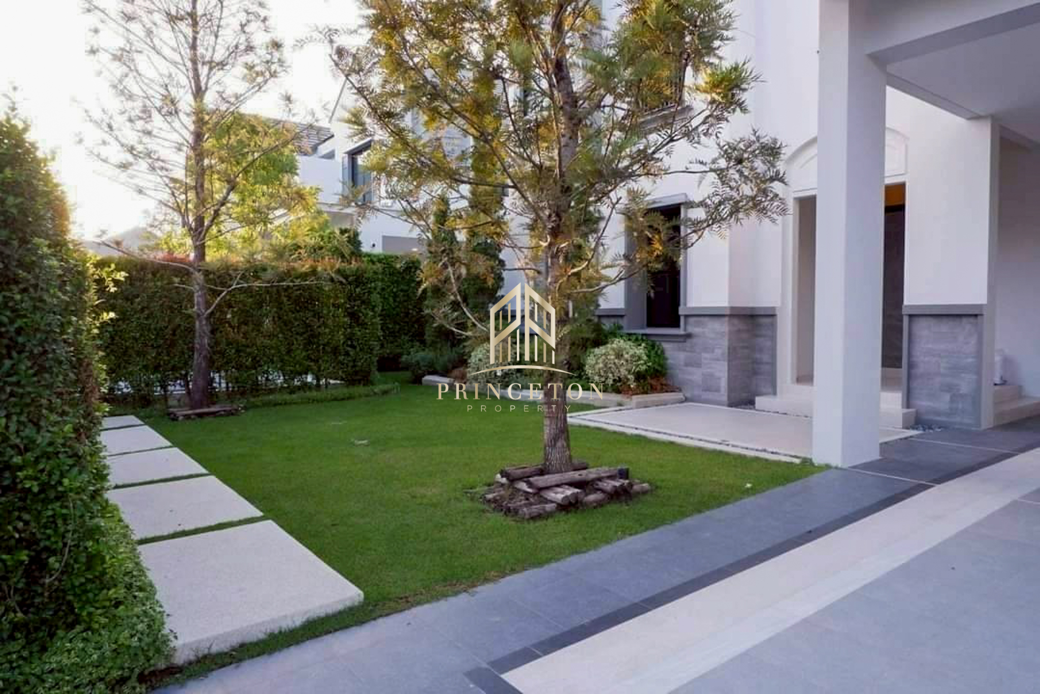 ขายหรือให้เช่า บ้านเดี่ยว นันทวัน พระราม 9 กรุงเทพกรีฑาตัดใหม่ การเดินทางสะดวก ใกล้ทางด่วนและถนนใหญ่ 16