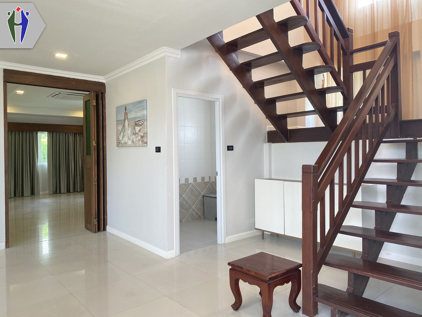 บ้านให้เช่า พัทยากลางซอยสยามคันทรีคลับ 70,000 บาท มีสระว่ายน้ำ 8