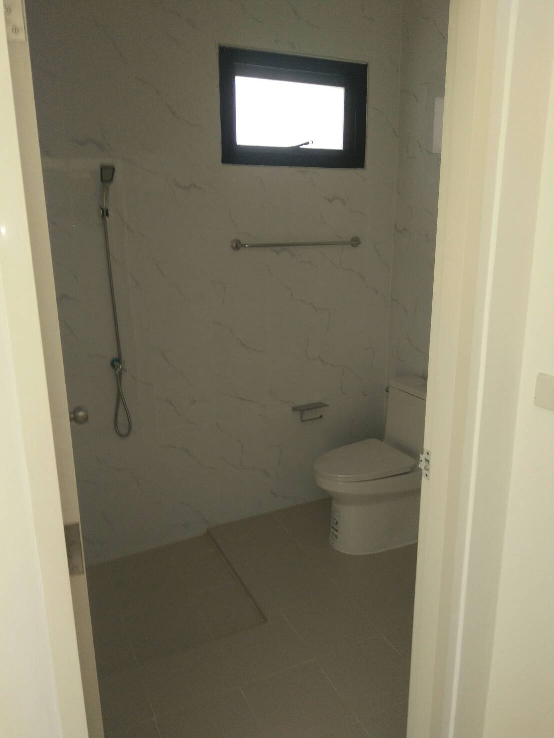 ทาวน์โฮม 2 ชั้น 3 ห้องนอน 3 ห้องน้ำ 10