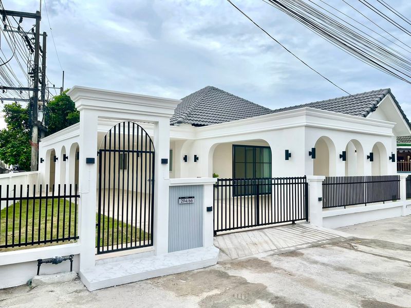 ปิดจองบ้านรีโนเวทใหม่ทั้งหลัง ทำเลติดทางออกมอเตอร์เวย์สาย7 ใกล้นิคมปิ่นทอง1 นิคมเครือสหพัฒน์ 2