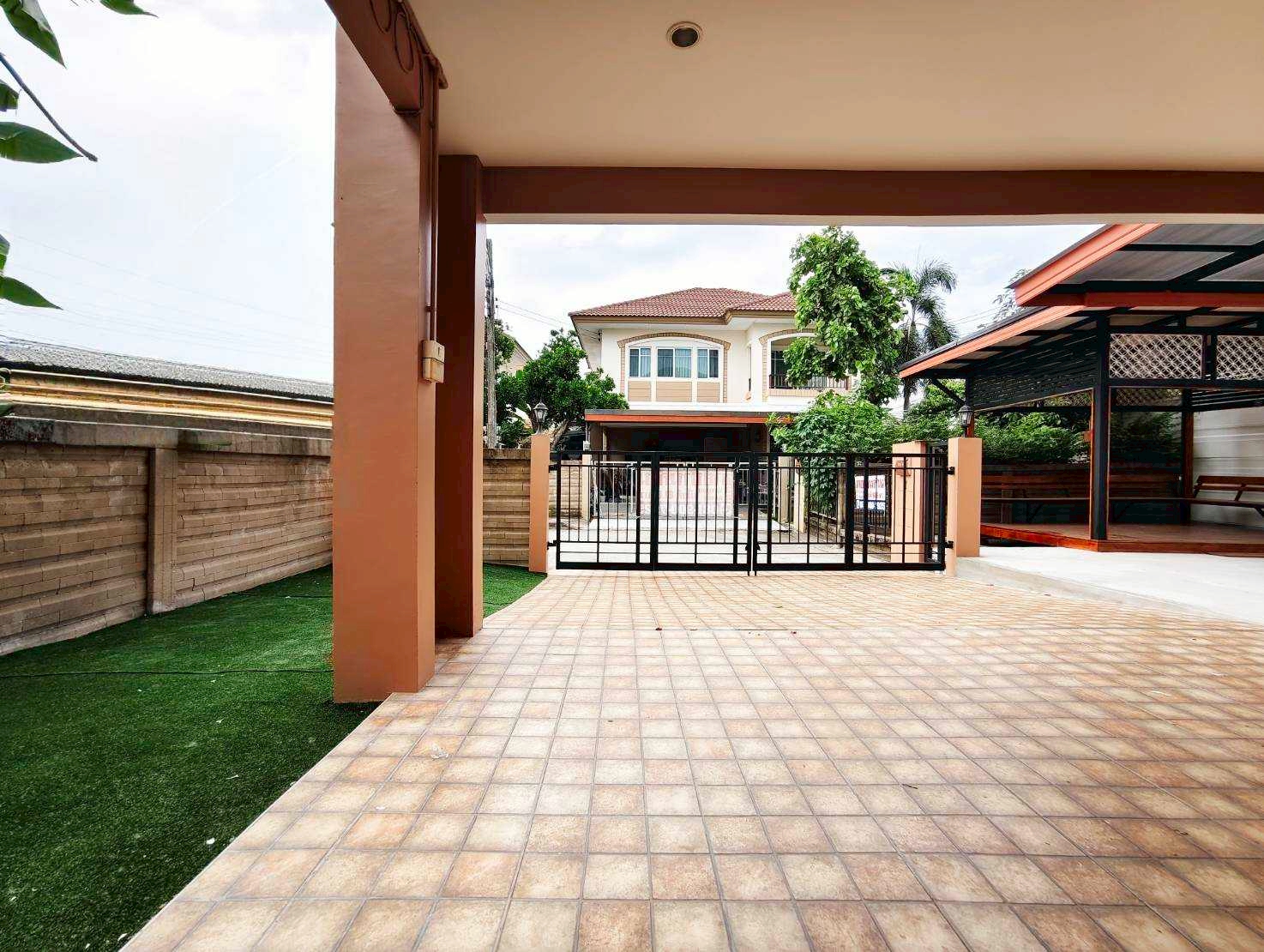ขายบ้านเดี่ยว หลังรีโนเวททั้งหลังพร้อมอยู่ ใกล้ฟิวเจอร์เจอร์ พาร์ค รังสิตโครงการภัสสรเพรสทีจ รังสิต-คลอง 2 5