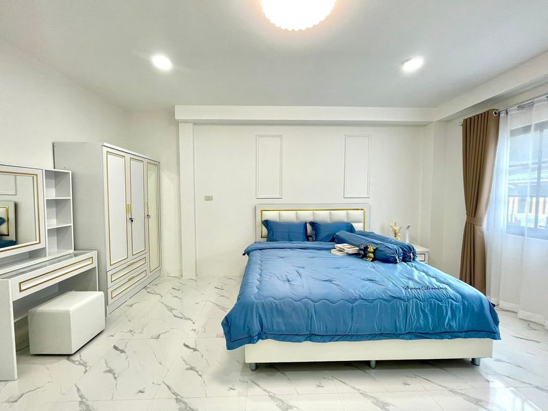 ปิดจองบ้านรีโนเวทใหม่ทั้งหลัง ทำเลติดทางออกมอเตอร์เวย์สาย7 ใกล้นิคมปิ่นทอง1 นิคมเครือสหพัฒน์ 4